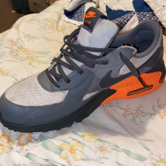 Men's Nike Air Max Excee Iron Grey/Dk Smoke Grey (DM8683 001) size 10.5 - Picture 4 of 6